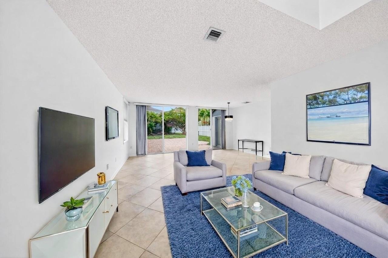 191 Nw 118th Dr - Photo 5 of 46