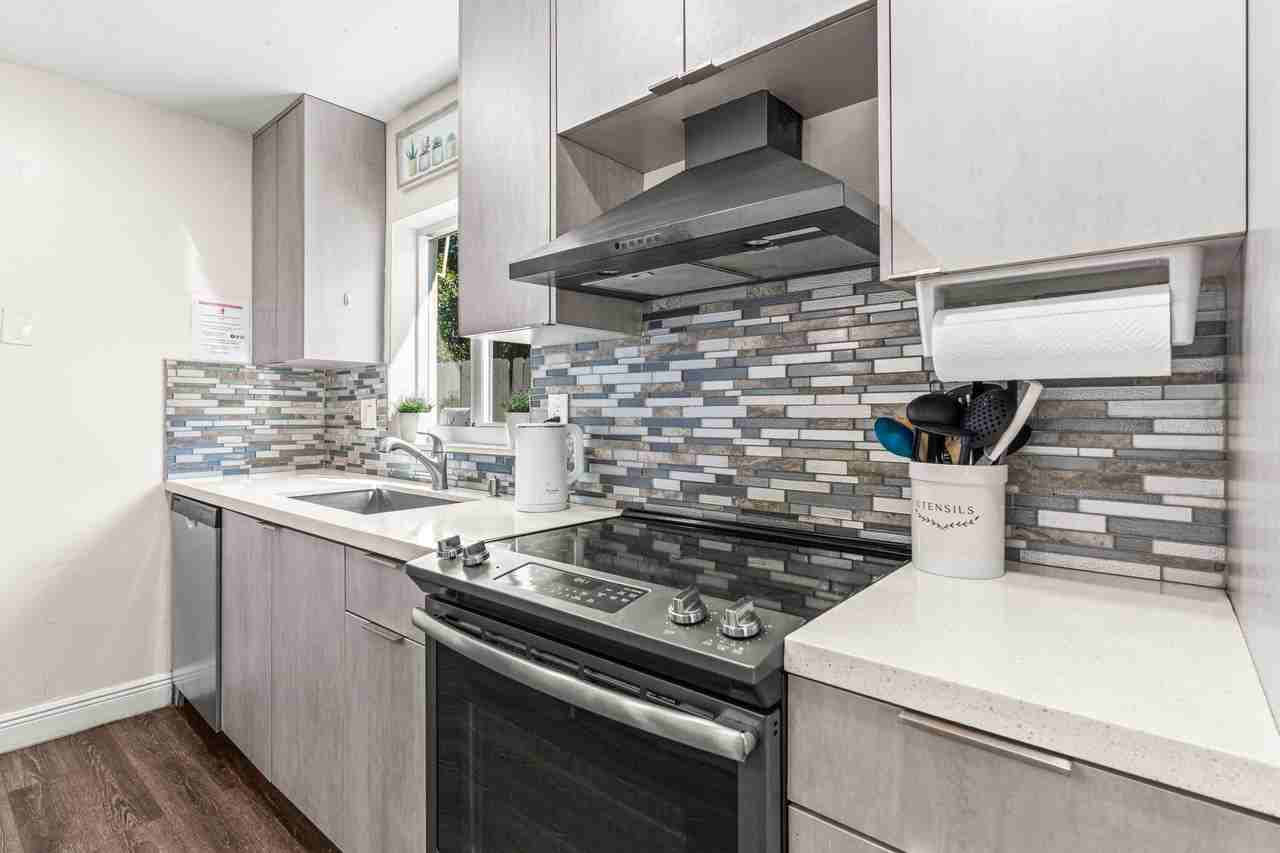 1121 N 66th Ter - Photo 5 of 29