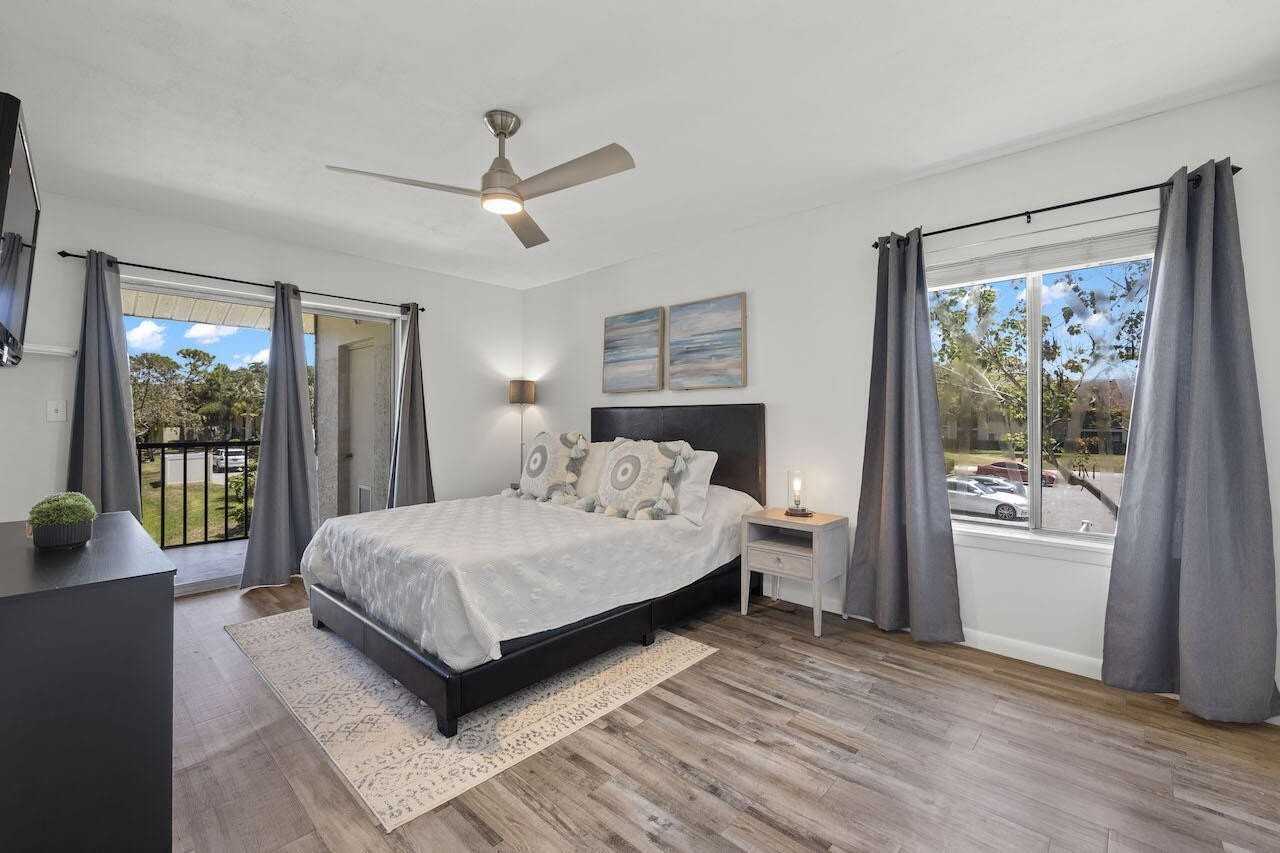 6543 Chasewood Dr #G - Photo 6 of 18