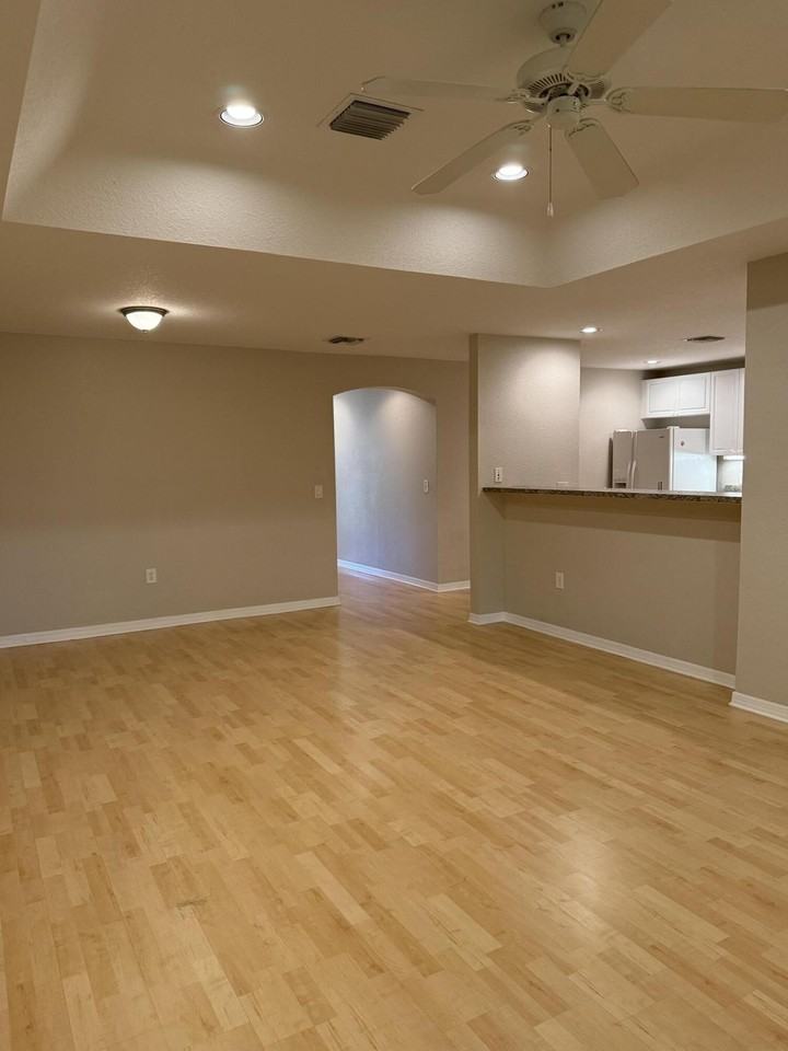 1739 N Dovetail Dr - Photo 3 of 12