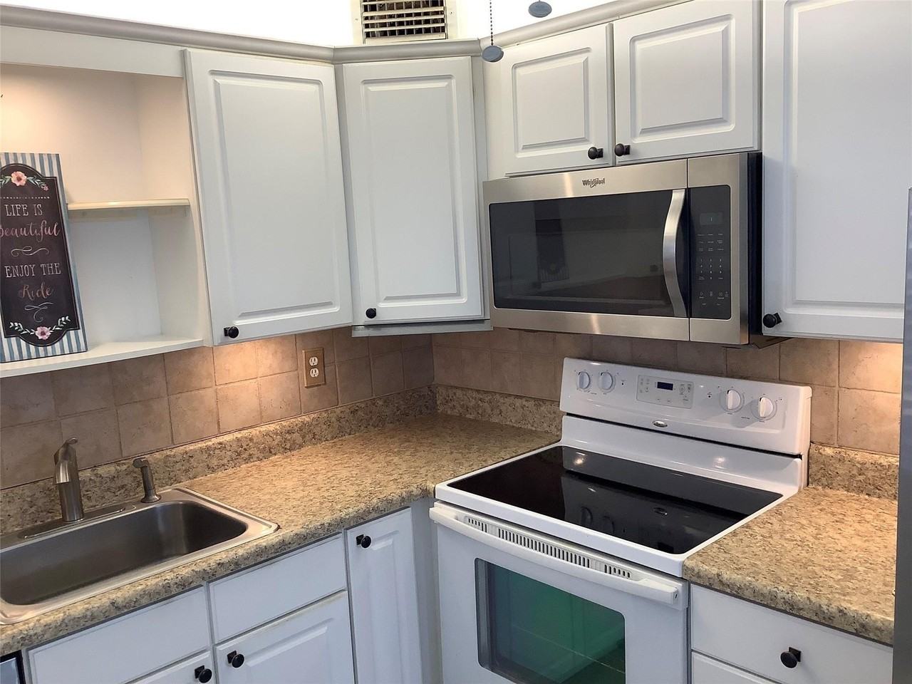 70 Normandy B - Photo 3 of 41