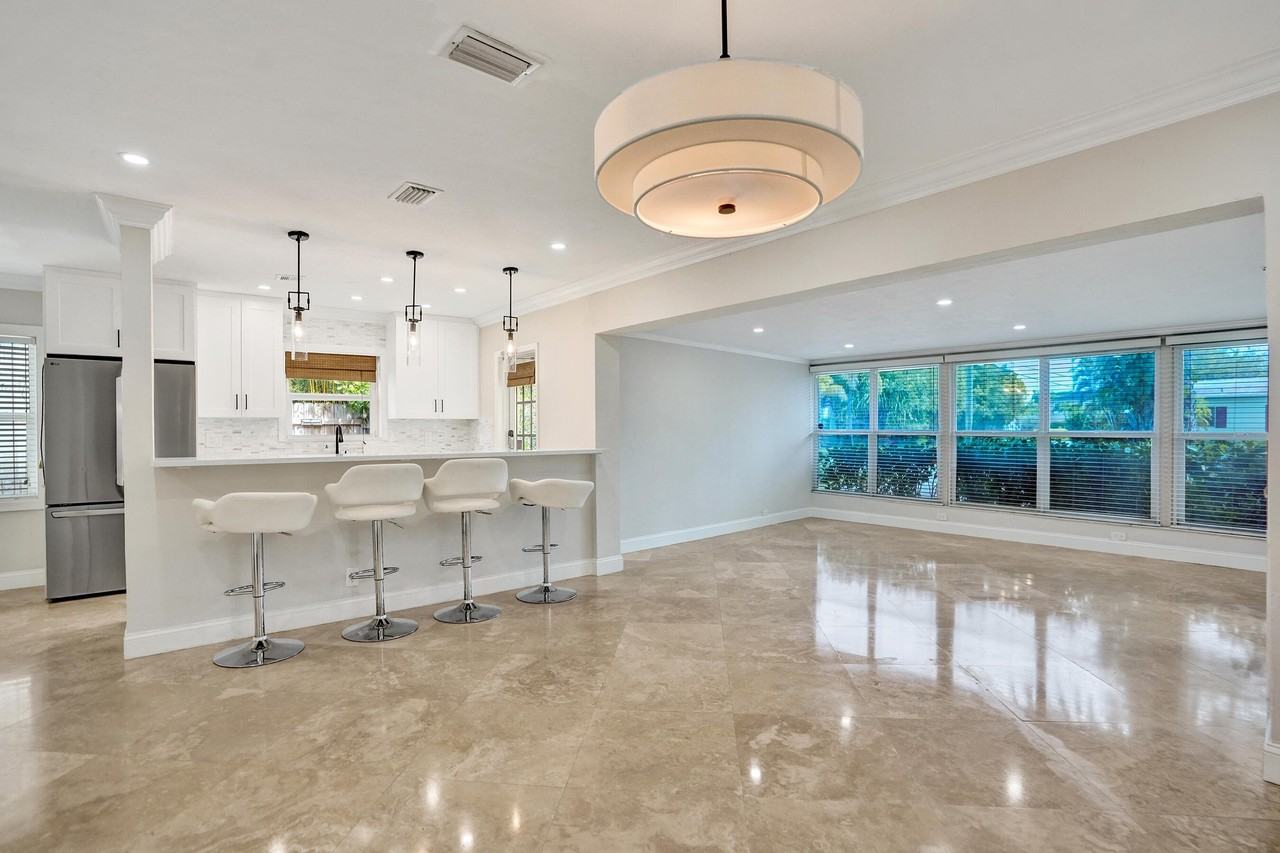 1145 Ne 12th Ave - Photo 6 of 50