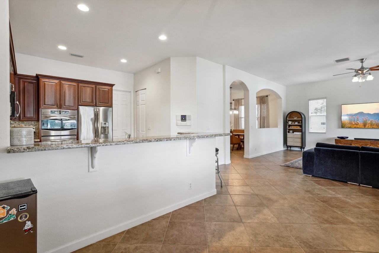 7965 Shaddock Dr - Photo 3 of 37