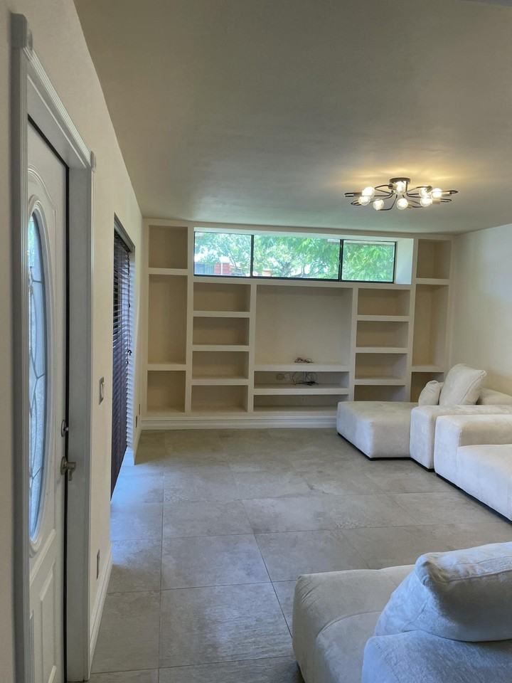 22976 Oxford Pl - Photo 5 of 50