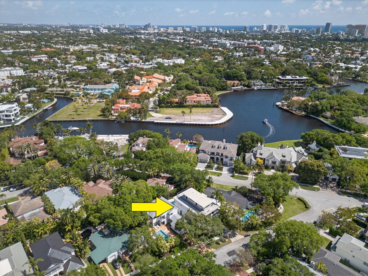 1205 Se 5th Ct - Photo 3 of 39