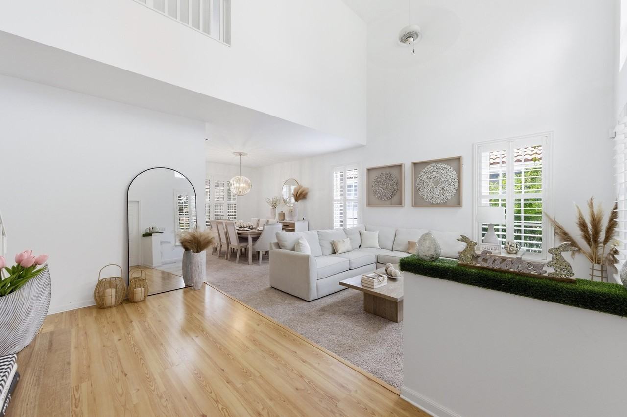 7657 Thornlee Dr - Photo 4 of 32