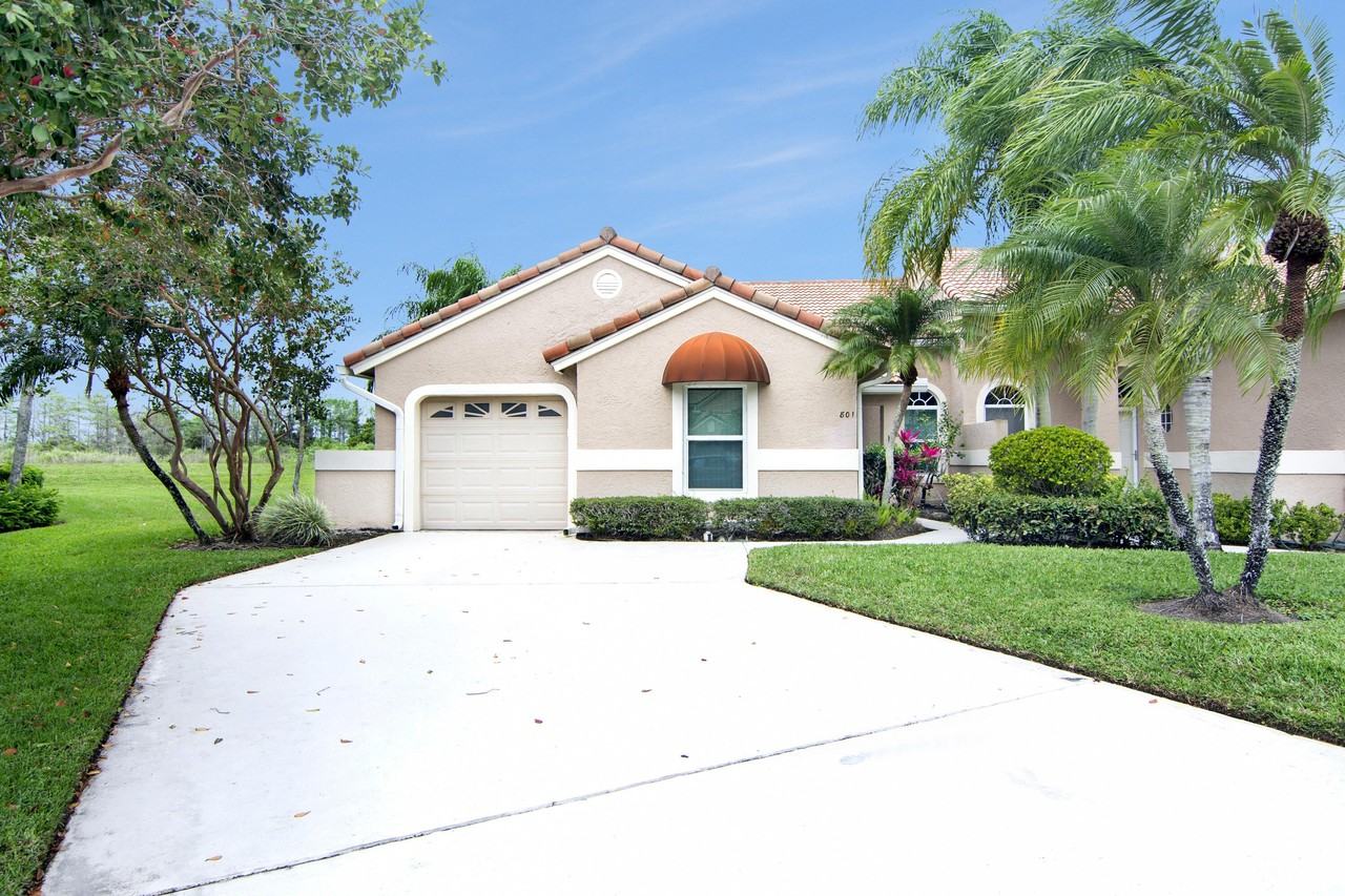 801 Sabal Palm Ln - Photo 2 of 25