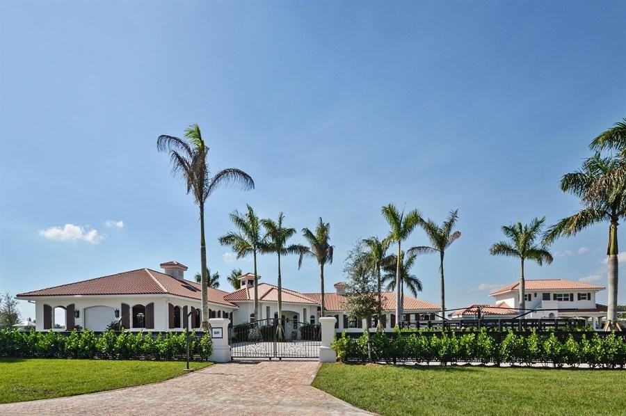 3689 Grand Prix Farms Dr