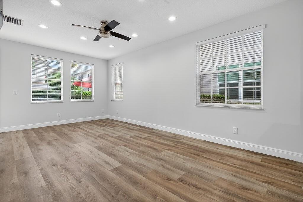 318 September St - Photo 6 of 29