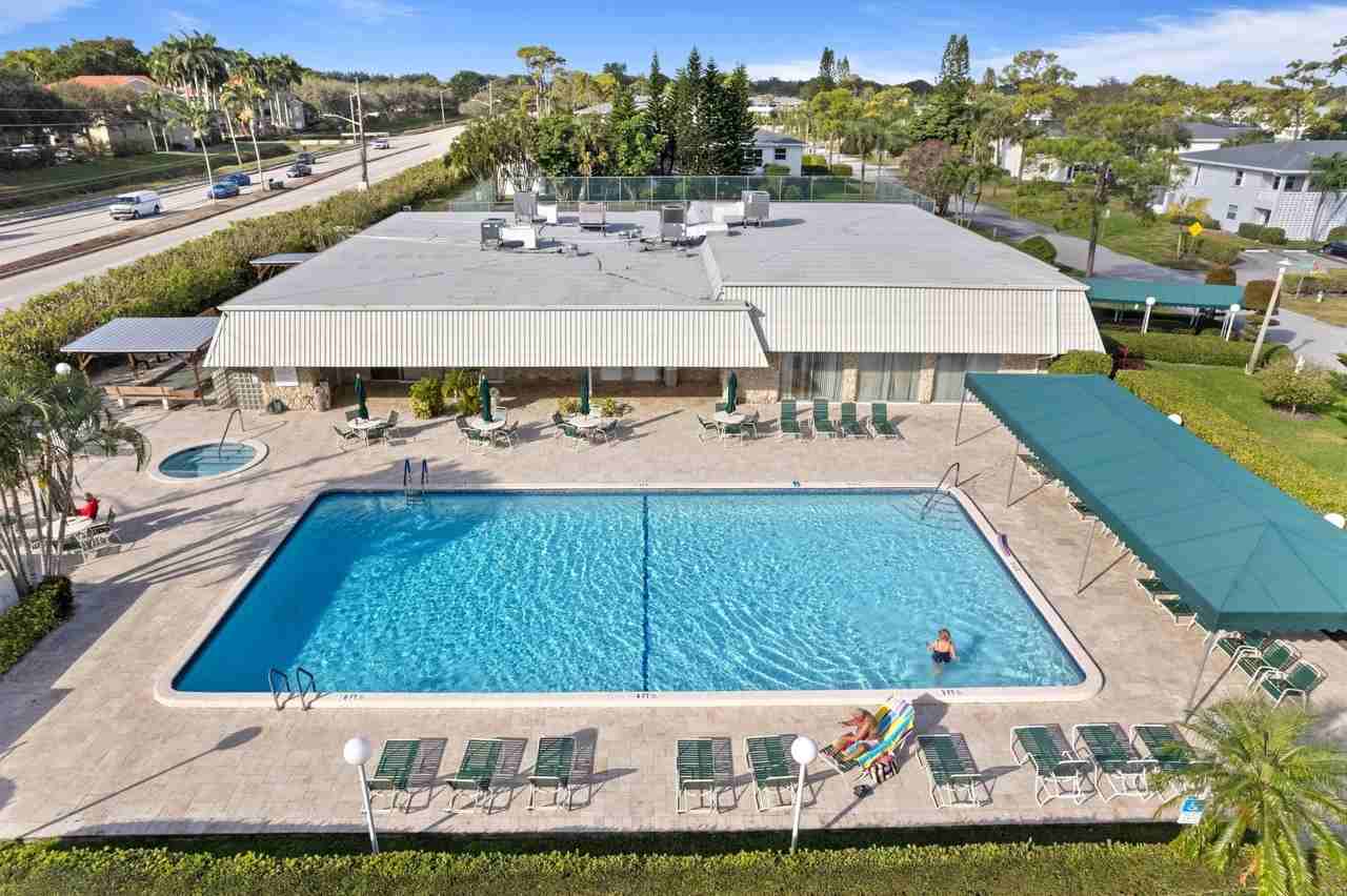 2915 Sw 15th St Apt 204 - Photo 3 of 20