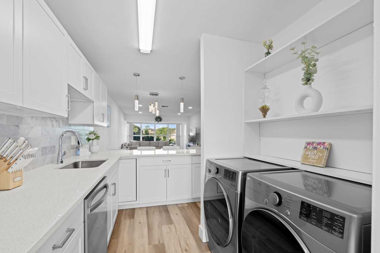 2915 Sw 15th St Apt 204 - Photo 7 of 20