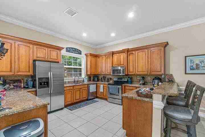 3117 Florida Blvd - Photo 3 of 24