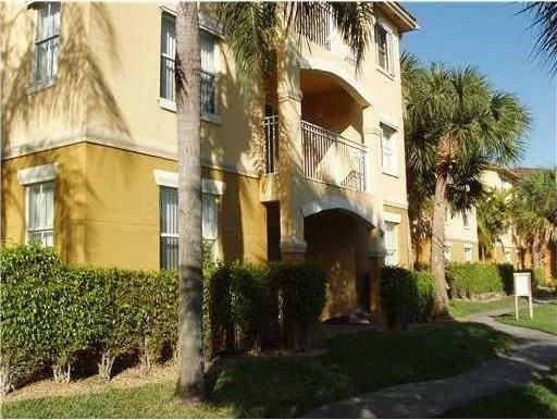 9640 Nw 2nd St #208 - Photo 4 of 18