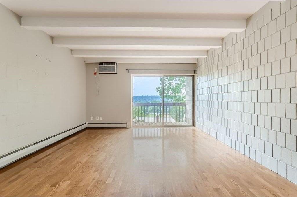 380 Ramsey St #6B - Photo 2 of 10