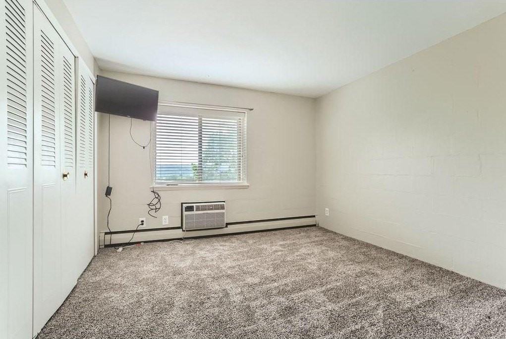 380 Ramsey St #6B - Photo 6 of 10