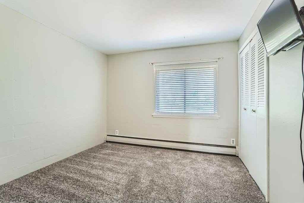 380 Ramsey St #6B - Photo 7 of 10