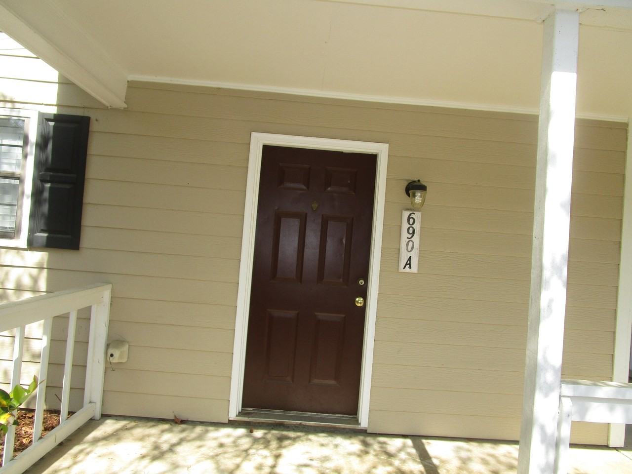 690 Archdale Dr Unit A - Photo 2 of 17