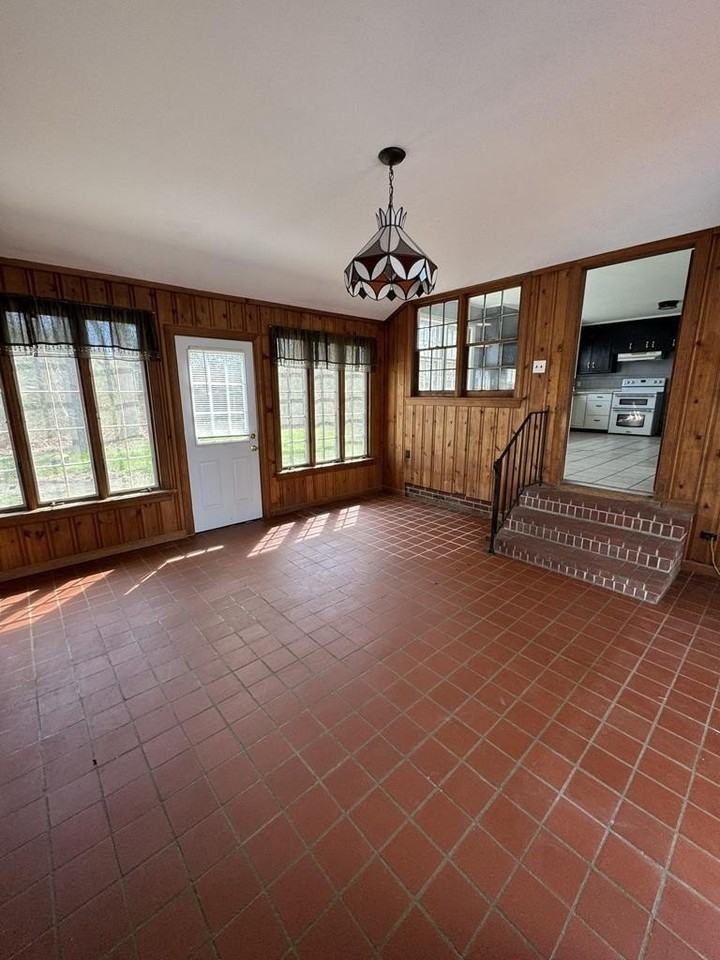 32460 Chincoteague Rd - Photo 6 of 16