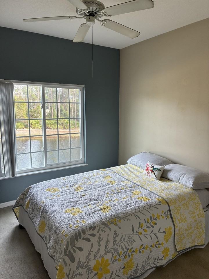 510 Florida Club Blvd #206 - Photo 4 of 20