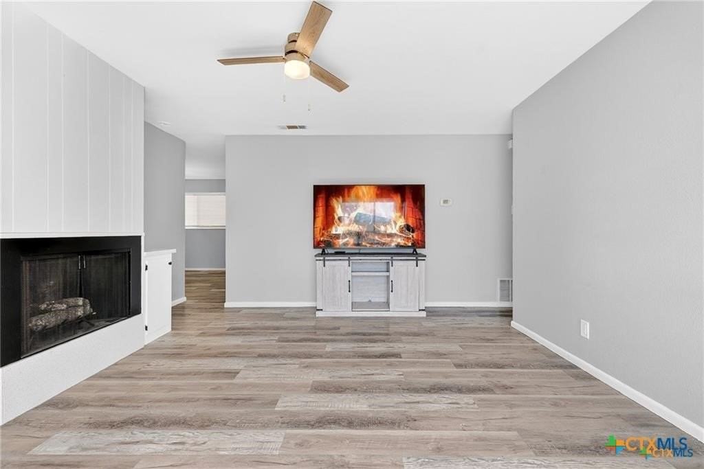 1305 Arkansas Ave - Photo 3 of 16