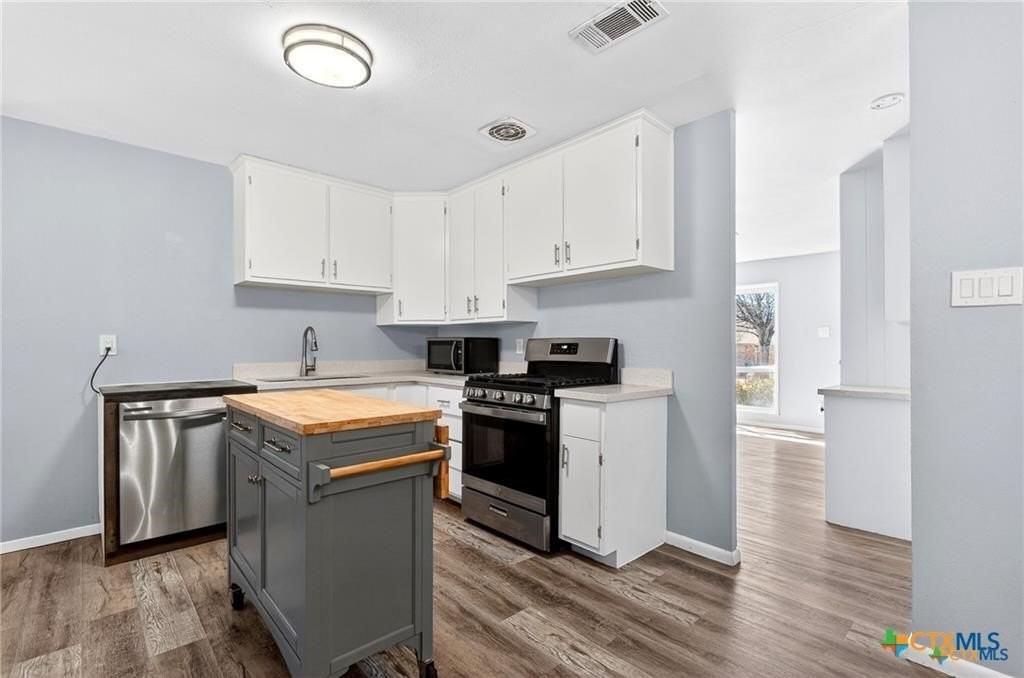 1305 Arkansas Ave - Photo 5 of 16