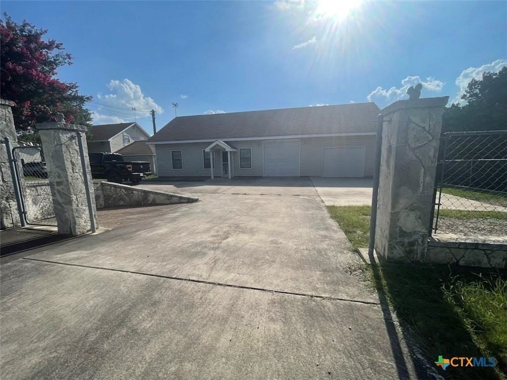 1375 Canyon Trce #B - Photo 6 of 25