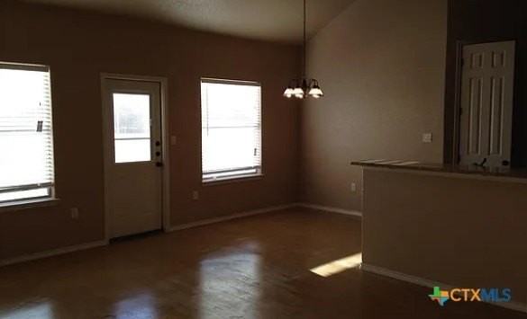 1055 Carolyn Cv - Photo 4 of 10