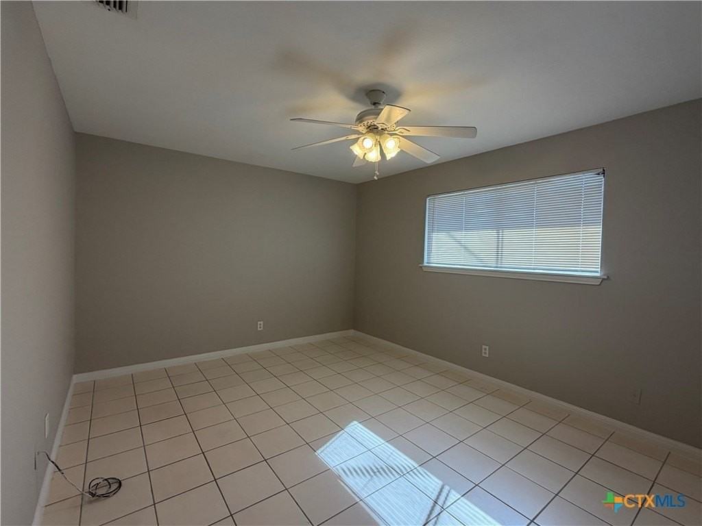 111 Lancelot St #1 - Photo 3 of 6