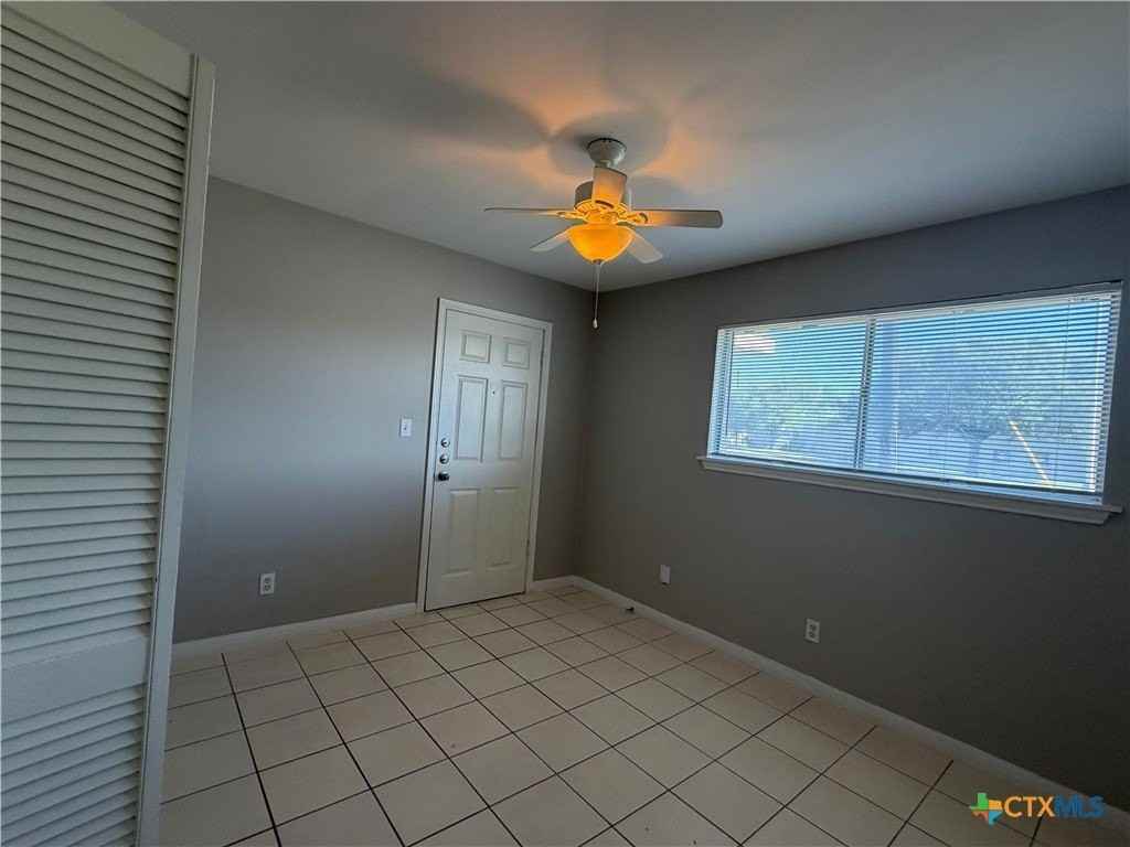 111 Lancelot St #1 - Photo 4 of 6