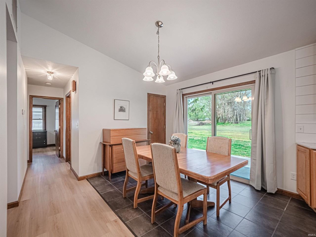 6166 River Bluff Dr - Photo 7 of 25