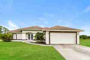 featured image of 11 W 9th St