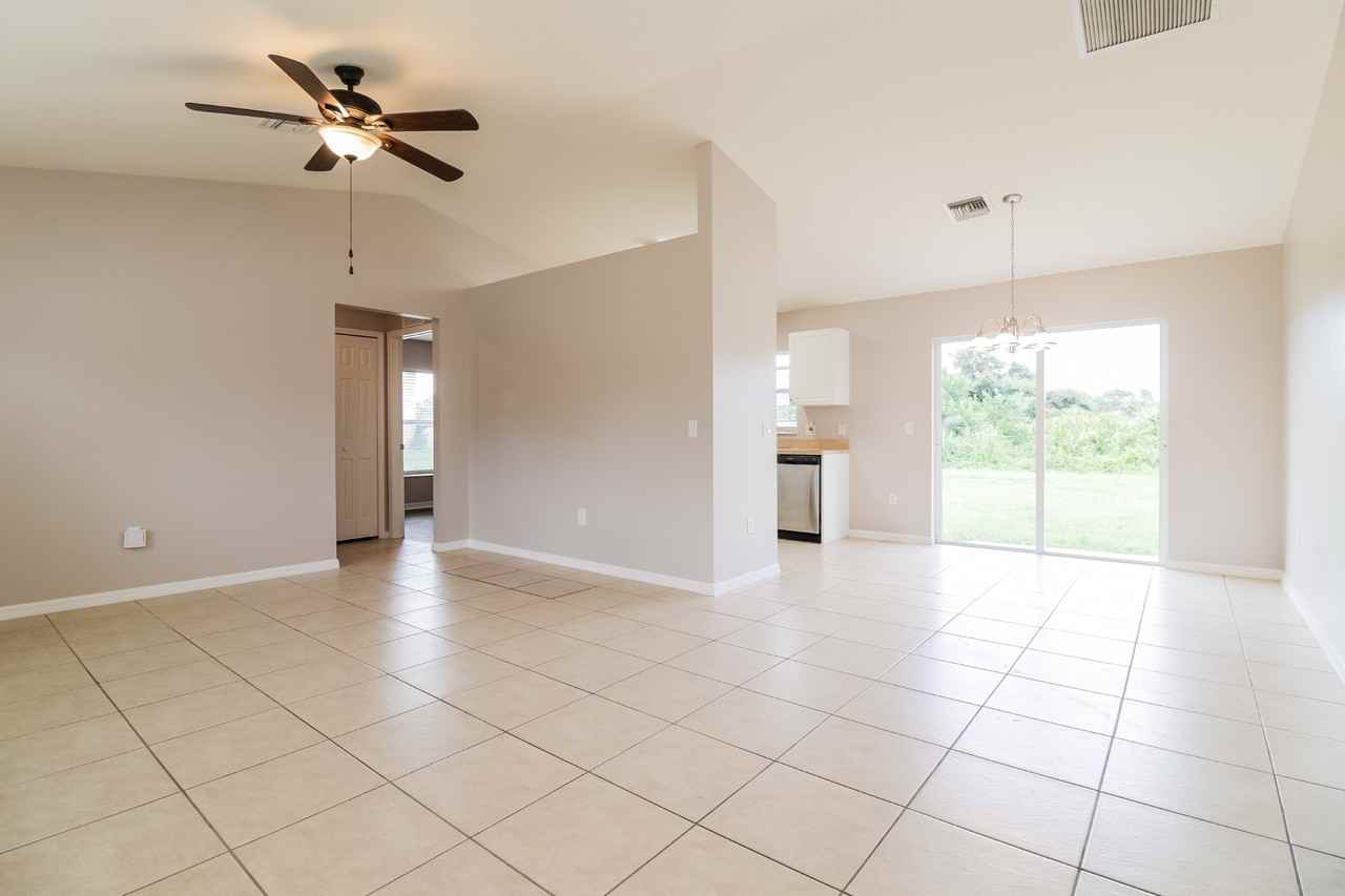 3802 35th St Sw - Photo 4 of 16