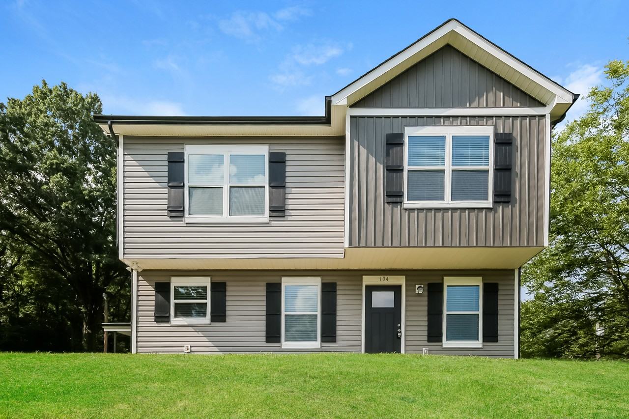 104 High Ave Sw - Photo 3 of 17