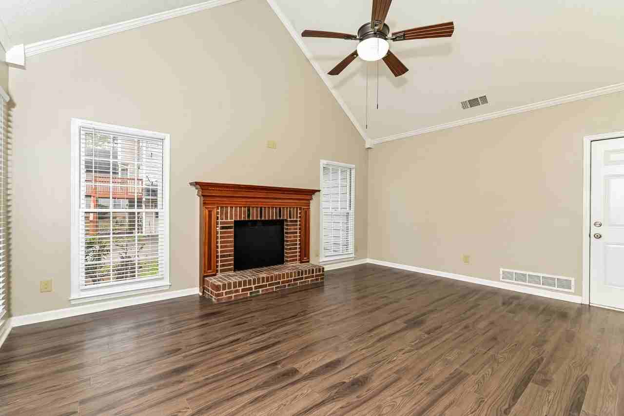 3307 Poplar Ridge Dr - Photo 3 of 16