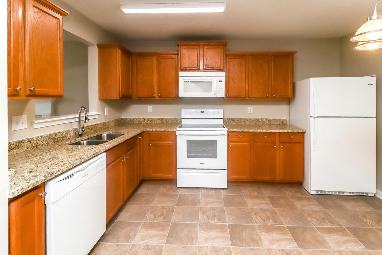 1517 Brookgreen Ave - Photo 7 of 16