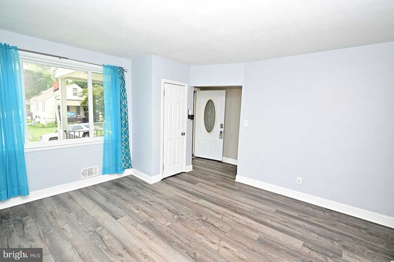 4718 Blue Ridge Ave - Photo 5 of 27