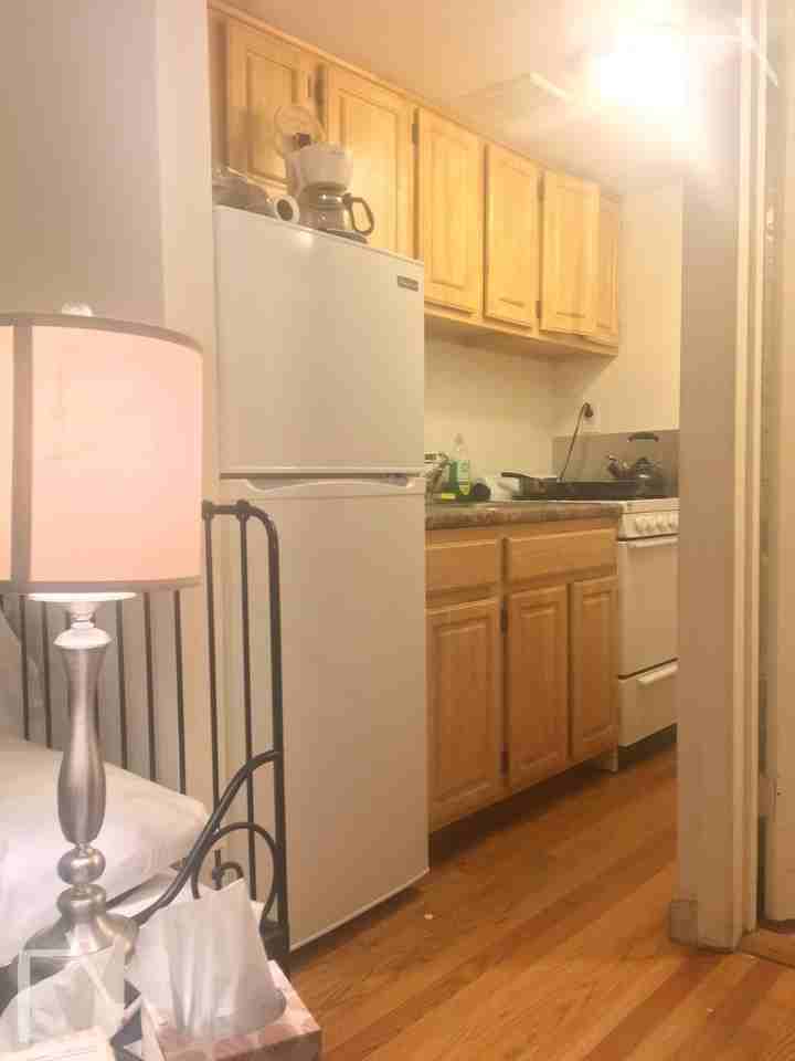 153 Brighton Ave #7 - Photo 7 of 8