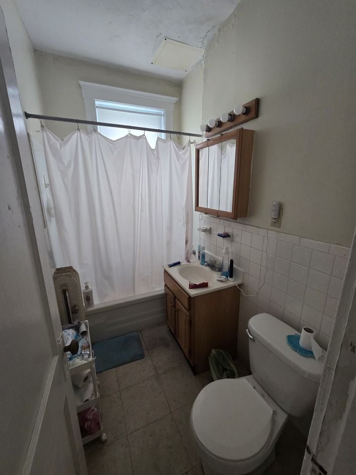 Gardner St #9 - Photo 4 of 5