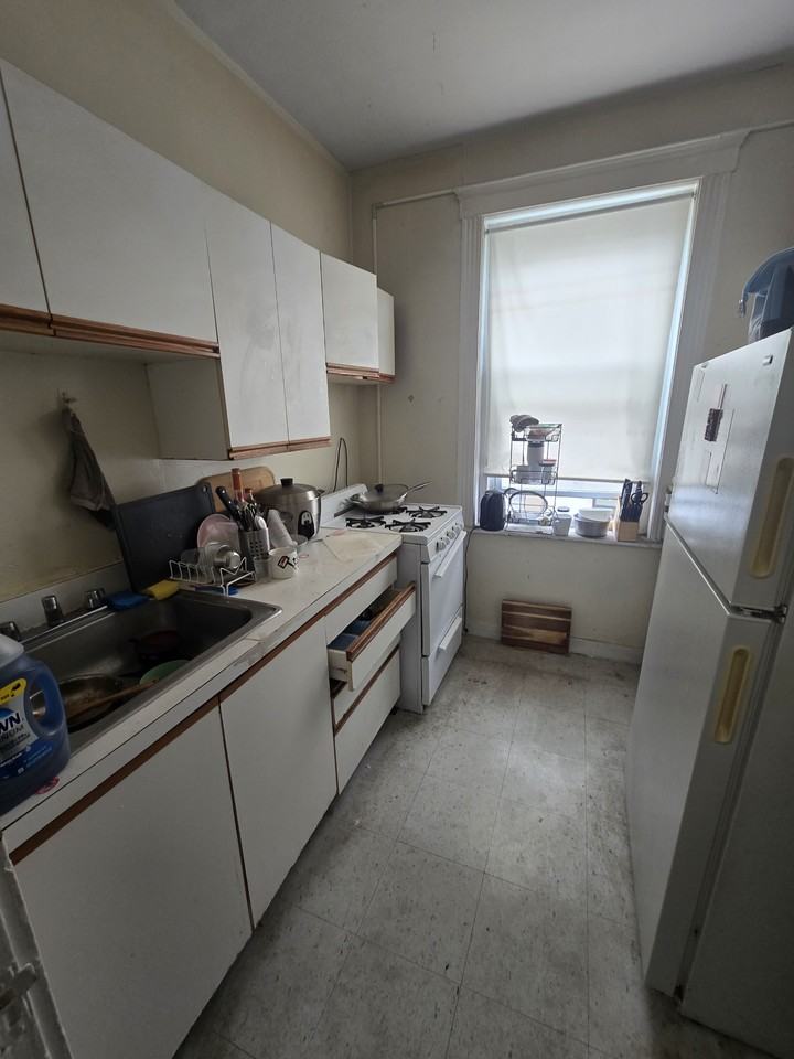 Gardner St #9 - Photo 5 of 5