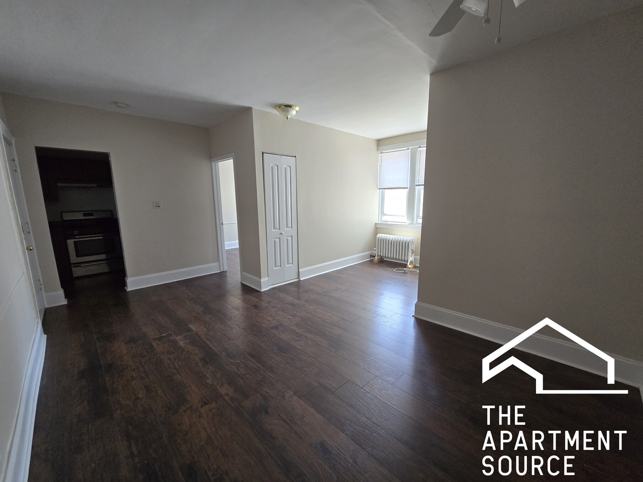 1333 W Birchwood Ave #409 - Photo 3 of 10