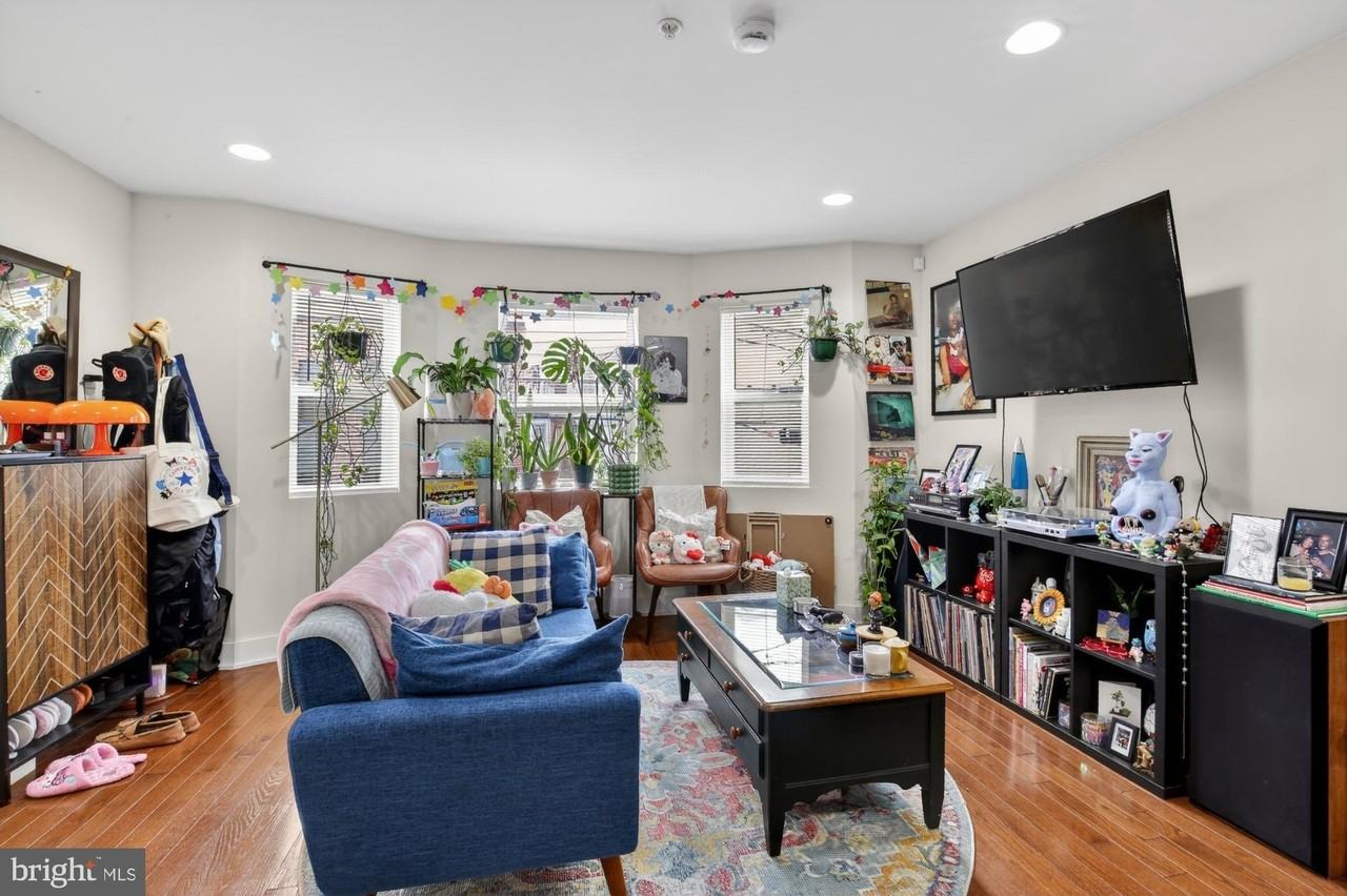 1228 N 25th St #3 - Photo 3 of 16