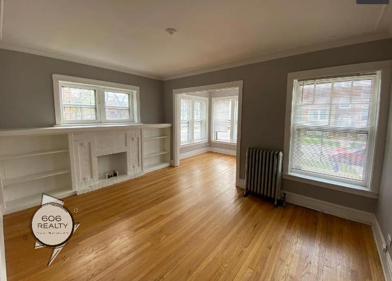 4501 N Troy St #3 - Photo 6 of 16