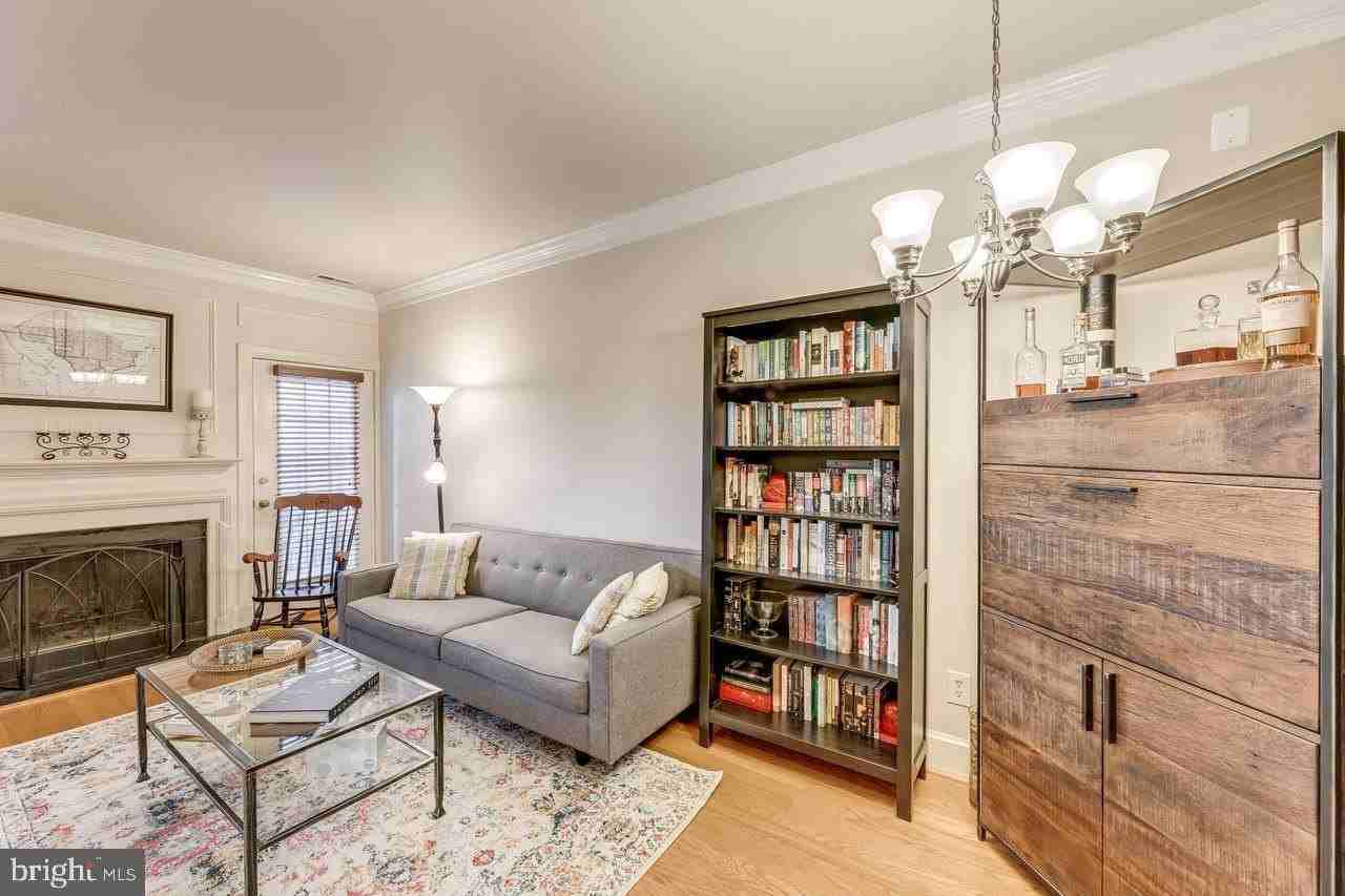 519 Tobacco Quay - Photo 7 of 21