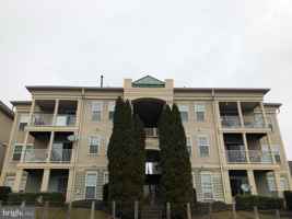 featured image of 1055 Gardenview Loop #304