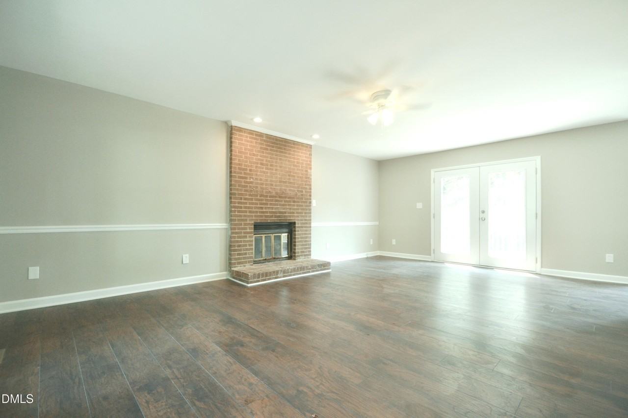 3516 Casine Ct - Photo 4 of 23