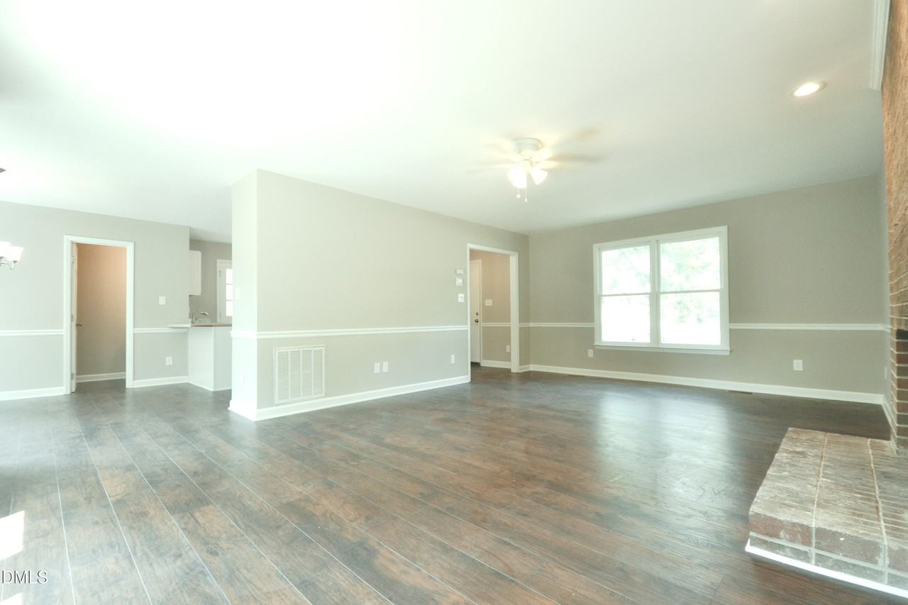 3516 Casine Ct - Photo 6 of 23