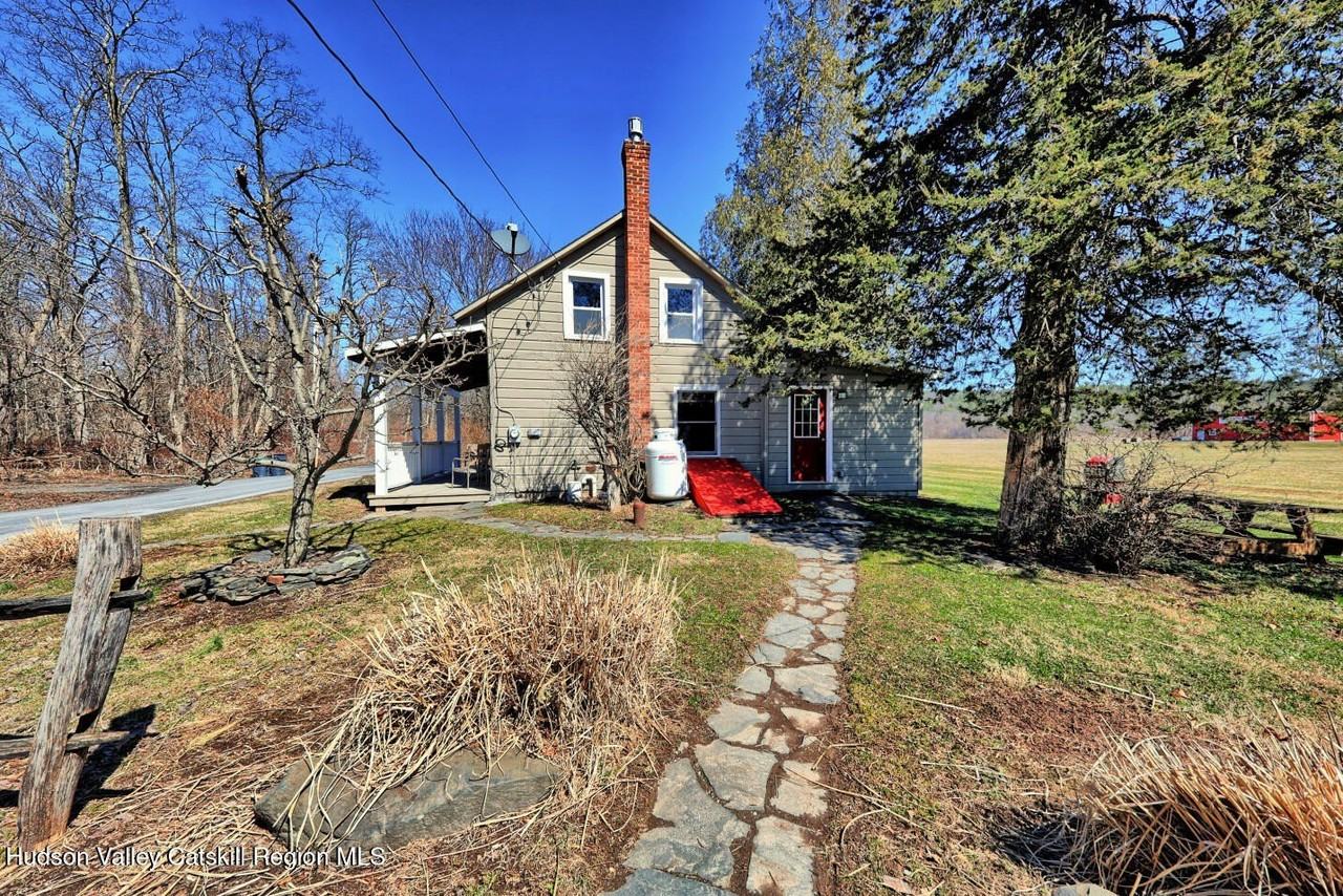 101 Garcia Ln - Photo 3 of 50