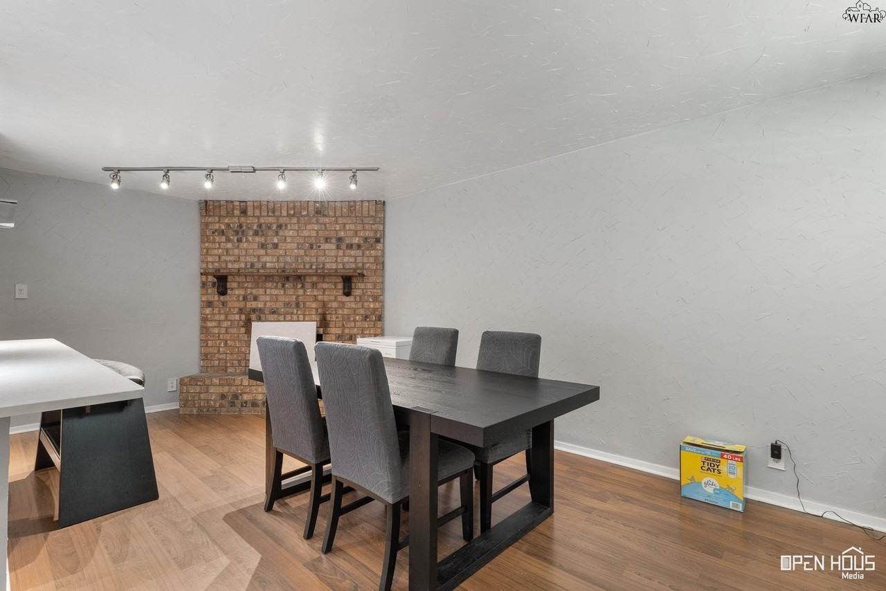 4906 Colleen Dr - Photo 4 of 32