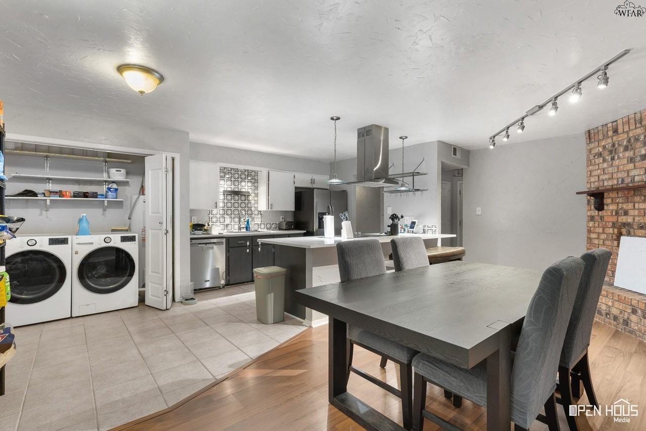 4906 Colleen Dr - Photo 5 of 32