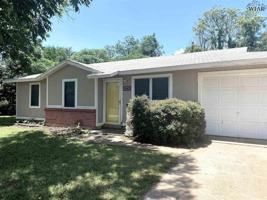 featured image of 1442 Deville St